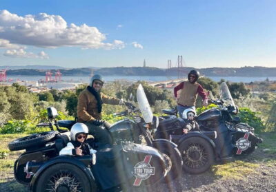 Lisbon : Historic Motorcycle Side-car Tour 1H - Chiado start: Rua Garrett area energy and Café culture