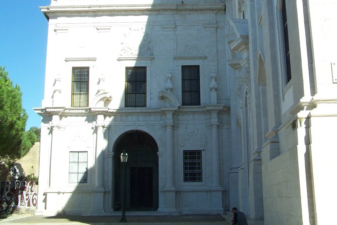 Lisbon Historical Vintage Tour: Typical Lisbon - Price and group size: when the math actually works