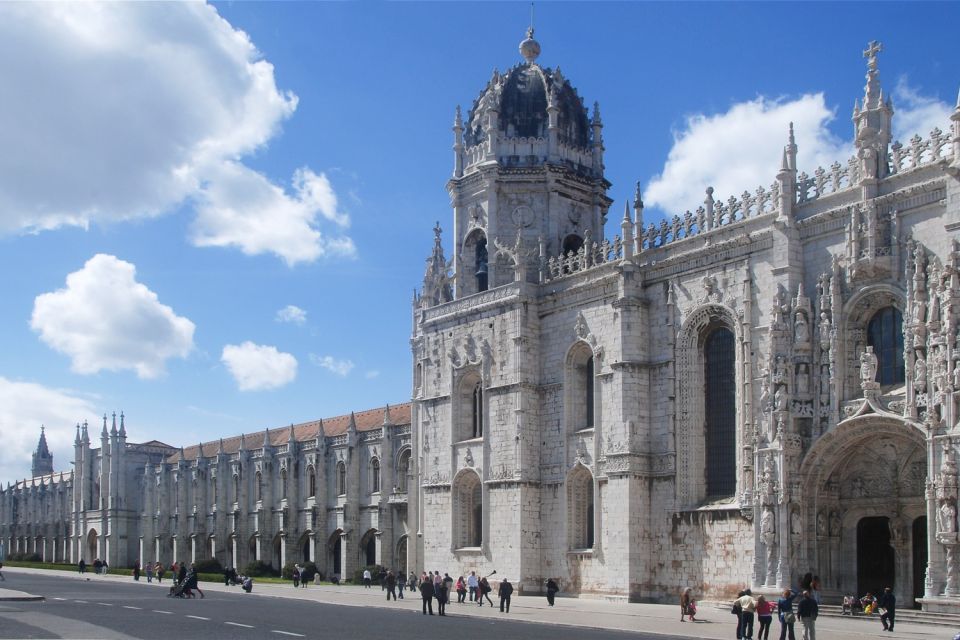 Lisbon in One Day: Full-Day Minivan Historic Tour - Why a Minivan Day Makes Sense in Lisbon