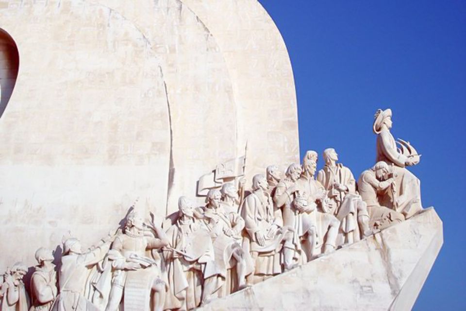 Lisbon in One Day: Full-Day Minivan Historic Tour - Alfama’s Old Streets: Winding Alleys and Café Stops