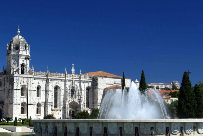 Lisbon in One Day Historic Private Tour - Belém lunch time: plan for your meal and shop your way
