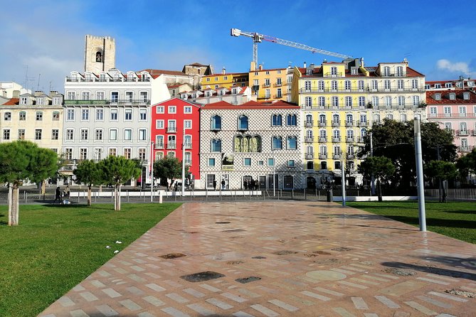 Lisbon Layover - The Portuguese Champs Elysees (Avenida da Liberdade) and Citywide Scale