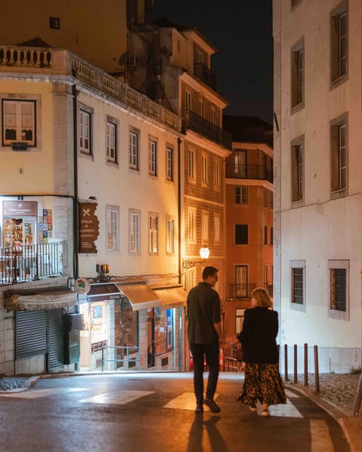 Lisbon lights: A Cinematic Photoshoot at night - What you actually get: 50 edited photos in 5 days