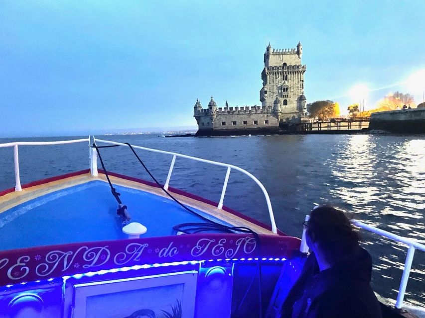 Lisbon: Live Guided Traditional Boat Sightseeing Cruise Tour - Commerce Square, Cais do Sodré, and the MAAT/Electricity museums