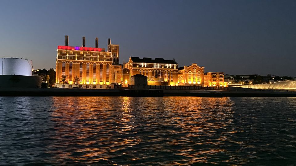 Lisbon: Luxury Sailboat Cruise at Night - Key things I’d plan around