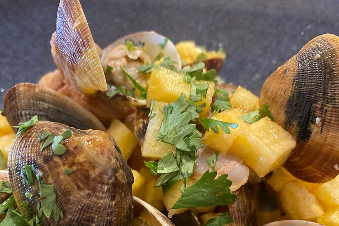 Lisbon Market and Food Tour with Cooking Class and Lunch - The market part: fresh fish, produce, and tasty sampling