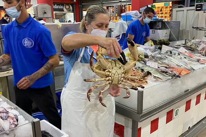 Lisbon Market and Food Tour with Cooking Class and Lunch - The lunch moment: your meal plus Portuguese wine