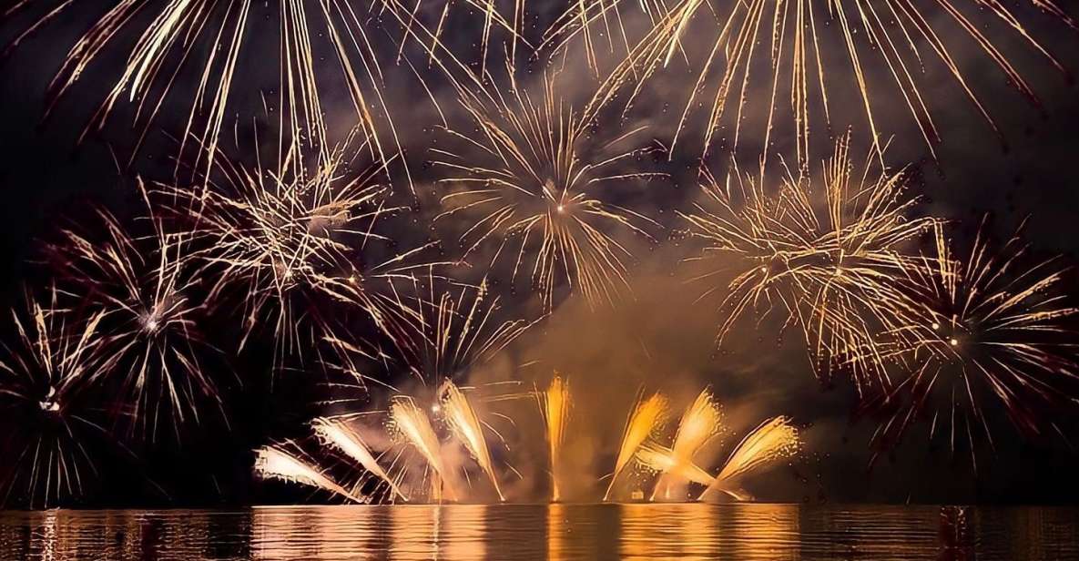 Lisbon: New Year’s Eve Fireworks Tagus River Sailing Cruise - The 3-hour route: Lisbon landmarks from the water, in real order