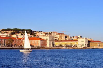 Lisbon New Years Eve Sailing Tour - Your 3 Hours on the Water: The Night Timeline You Can Plan Around