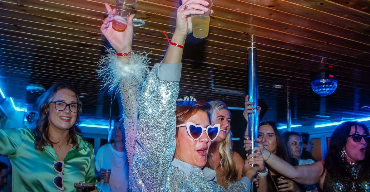 Lisbon: New Year's Eve with Live Dj Fireworks and Open Bar - Key Highlights at a Glance