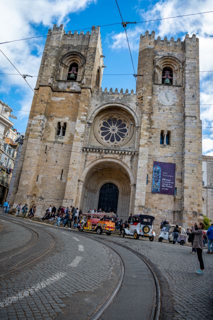 Lisbon: Old Town City Tour by Private Tuktuk - What’s included vs. what you’ll need to plan