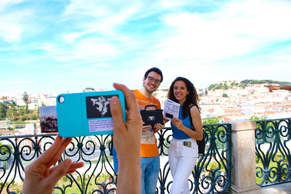 Lisbon: Old Town Immersive Escape Game with Live Actors - Live actors: the fun part you actually feel in your group