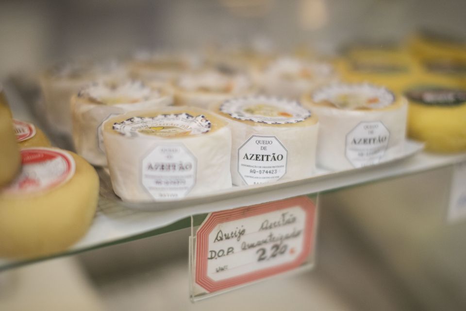Lisbon: Original Morning Food Tour - Petiscos Tasting in Tasca Bars: how the sweet-salty rhythm works