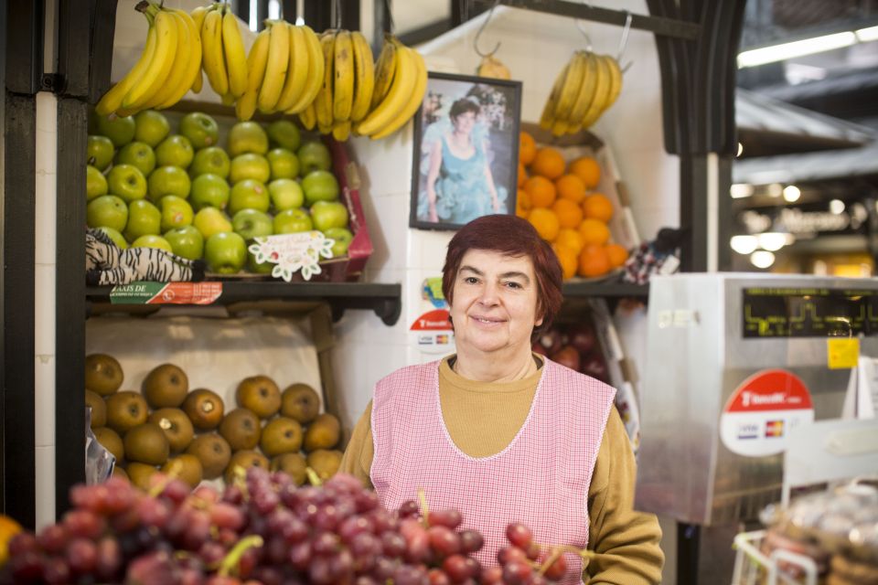 Lisbon: Original Morning Food Tour - The Walk Through Pink Trees and Revolution-Era Streets