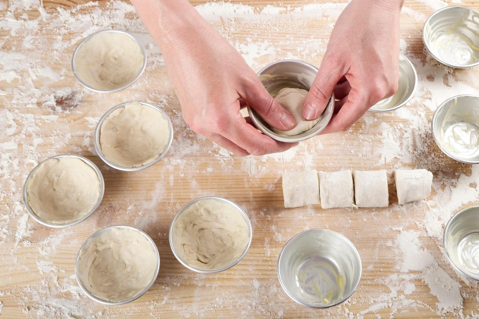 Lisbon: Pasteis de Nata Baking Class - Chef Miguel and the Small-Group Advantage