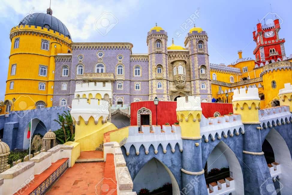 Lisbon: Pena Palace, Sintra, Cabo da Roca, & Cascais Tour - Pena Gardens and the Grounds: Where You Actually Slow Down