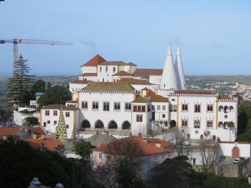 Lisbon: Pena, Regaleira & Atlantic Coast Tour with a Local - What to expect on foot: comfort checklist