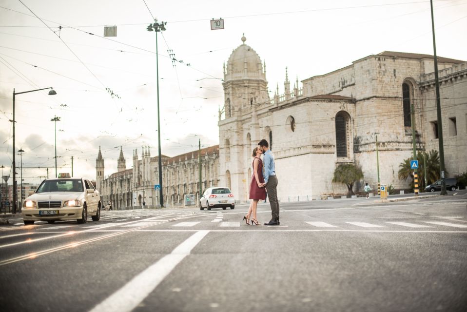 Lisbon: Photo Shoot with a Private Vacation Photographer - Key points to know before you book