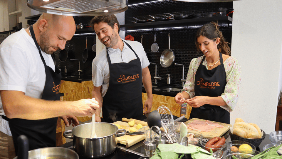 Lisbon: Portuguese street food cooking class with Drinks - Key things that make this class worth your time