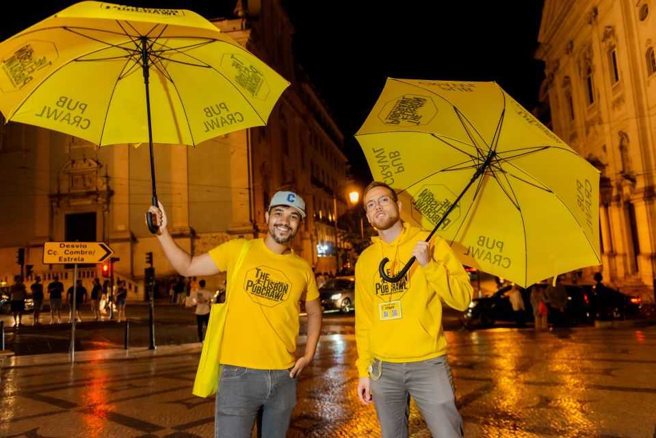 Lisbon Premium Pubcrawl: 1h Open Bar, Shots, VIP Club Entry - Key points at a glance