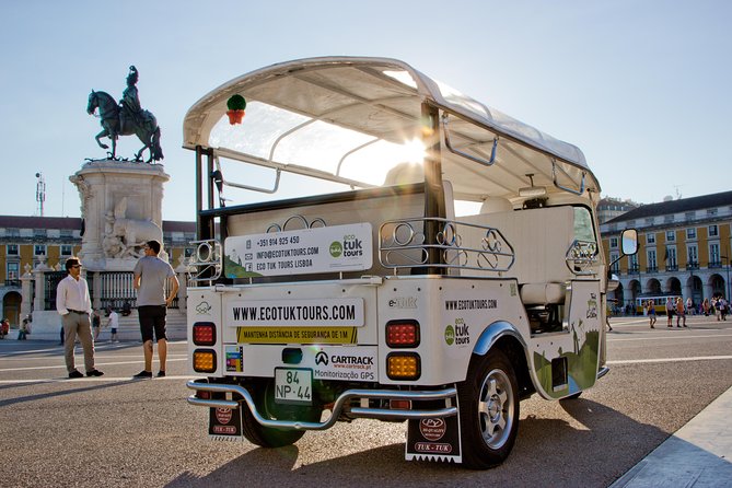 Lisbon Private 5-Hour Eco Tuk-Tuk Tour with Local Tastings - Estrela Garden stroll: calm between big-ticket sights