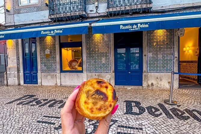Lisbon Private 6h Customizable Tour with Transportation - Igreja de São Roque and Chiado: Churches With Contrasts