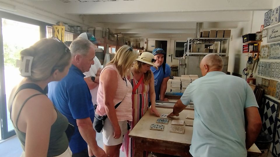 Lisbon: Private All Inclusive Setúbal & Arrábida Wine Tour - Cristo Rei and the 25 April Bridge: finishing the day with big views
