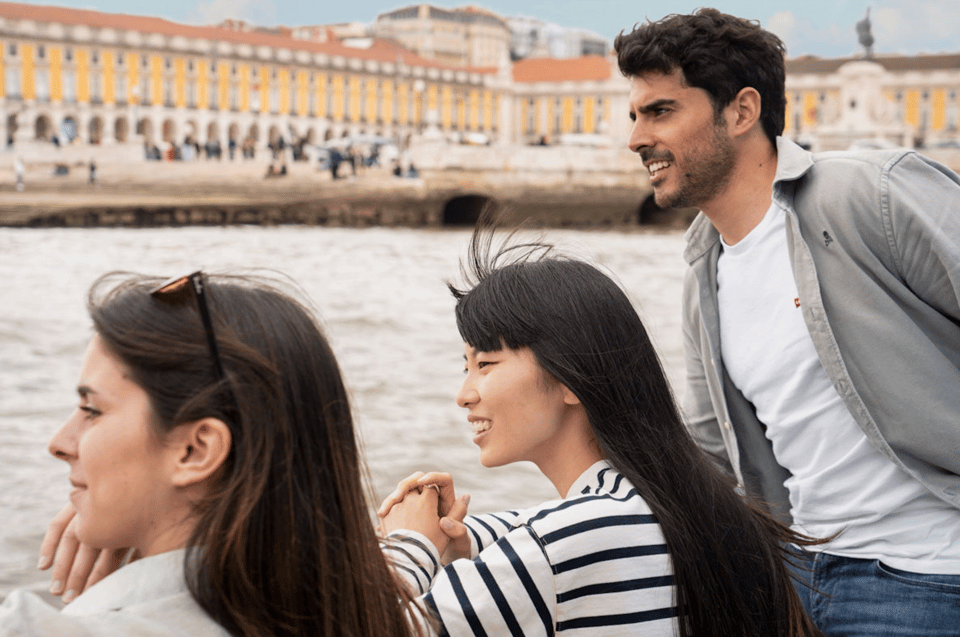 Lisbon: Private Boat Trip, Guided Walking Tour, Bike & Tram - A 5-hour walk-bike-boat loop that’s great for getting your bearings