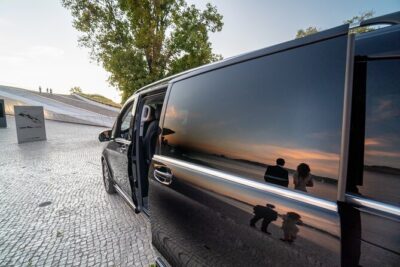 Lisbon Private Chauffeur – Hourly Service - Pickup and Drop-off: Door-to-Door in the Lisbon District