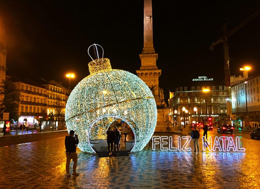 Lisbon: Private Christmas Lights Tour by Eco Tuk Tuk - The One-Hour Route: From Cais do Sodré to the Viewpoints
