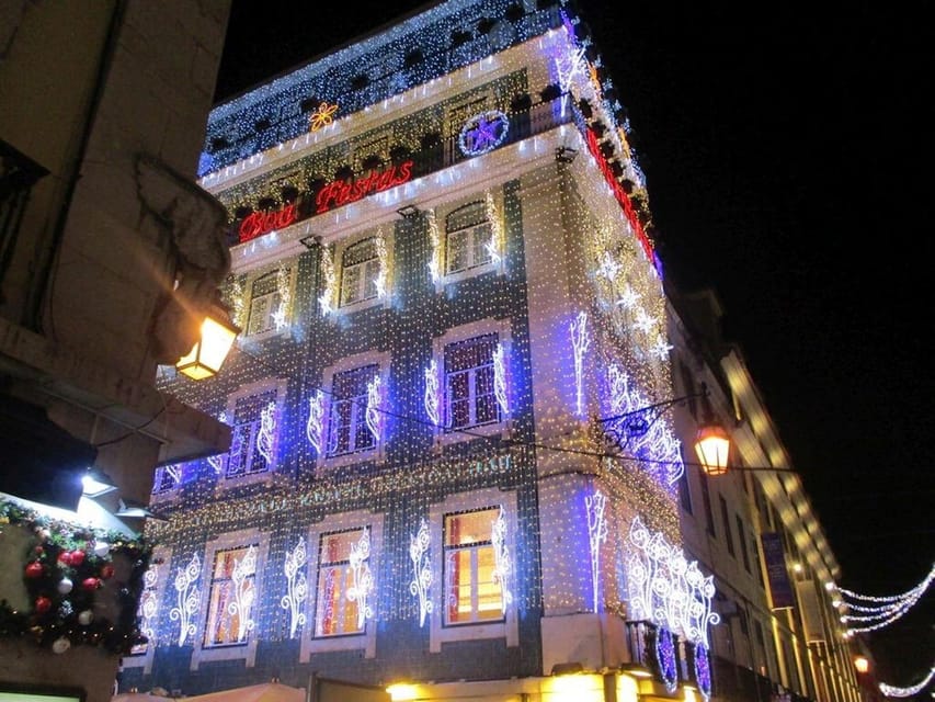 Lisbon: Private Christmas Lights Tour by Eco Tuk Tuk - Rain or Shine: How to Stay Comfortable on the Tuk Tuk