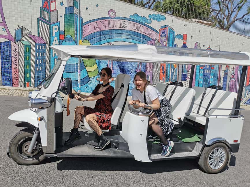 Lisbon: Private City Tour in Alfama and Chiado with Tuk Tuk - Rossio and Santa Justa: iconic Lisbon views you don’t have to chase