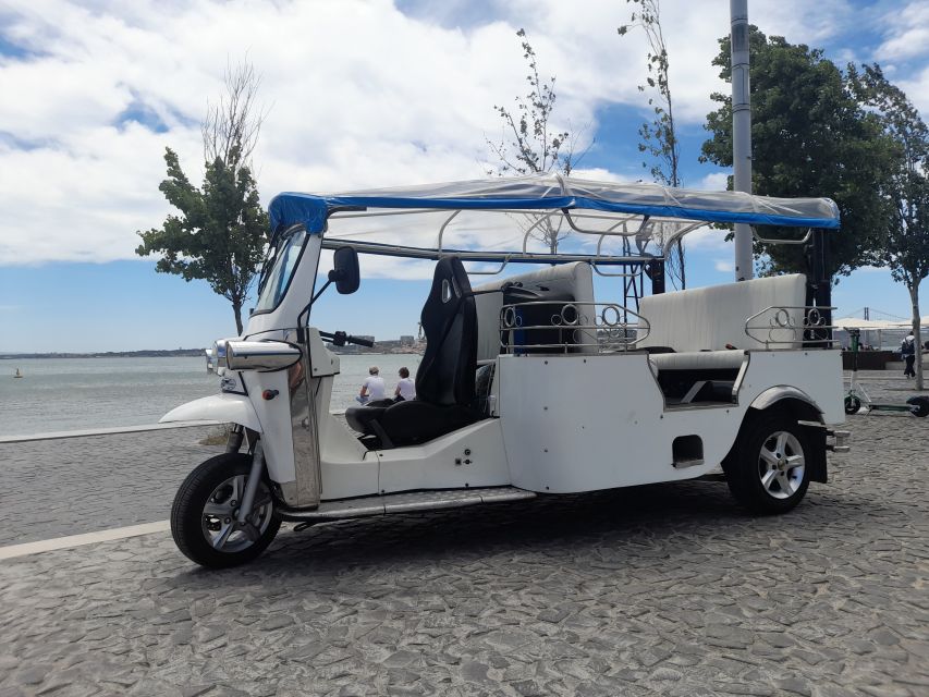 Lisbon: Private Eco Tuk-Tuk Tour for 2 Hours - Panoramic viewpoint breaks that actually change how you see Lisbon
