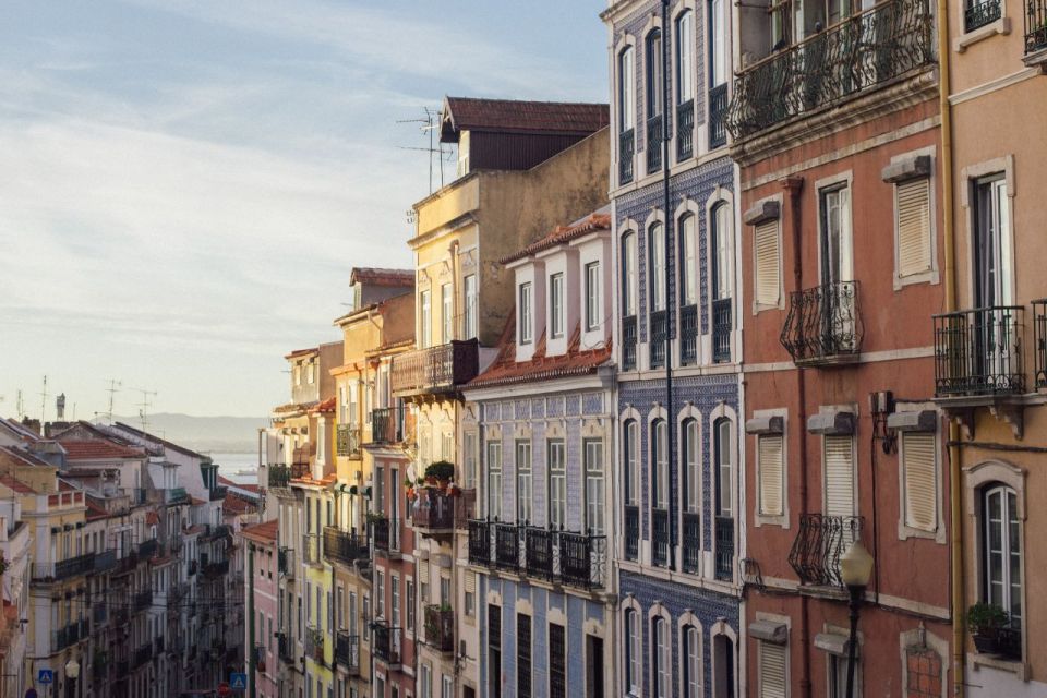 Lisbon: Private Food & Wine City Tour by Eco Tuk Tuk - Portas do Sol and Senhora do Monte: Viewpoints That Make the Day Click