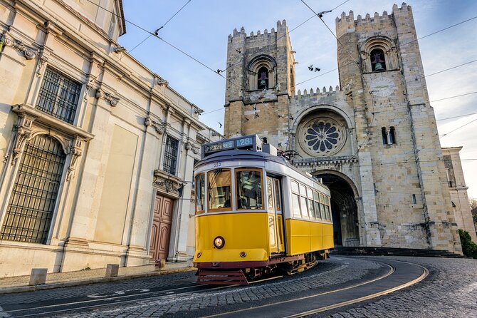 Lisbon Private Full Day Walking Tour - Church of Saint Dominic and the stories people still talk about