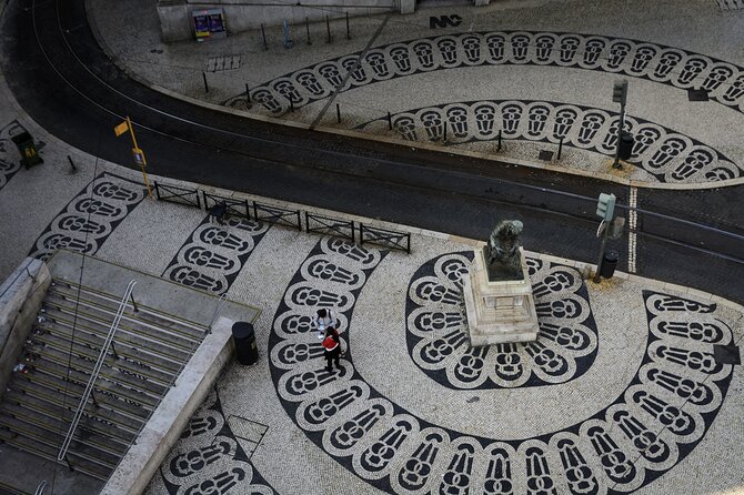 Lisbon Private Full Day Walking Tour - Elevador de Santa Justa and Rua Garrett: views and literary Lisbon