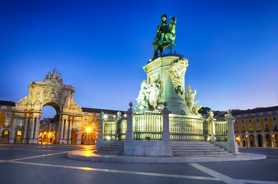 Lisbon: Private Half-Day Tour with Hotel Pickup - Alfama in a nutshell: traditions, views, and old-street atmosphere