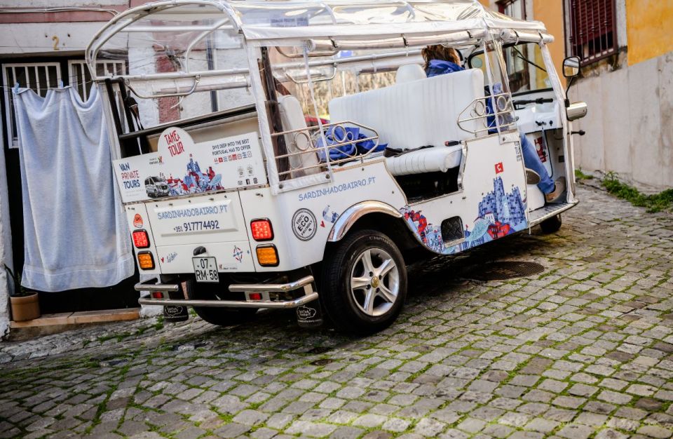 Lisbon: Private Historic Tour by Eco Tuk Tuk - Graça, Mouraria-adjacent streets, São Vicente de Fora: the lived-in hill neighborhoods