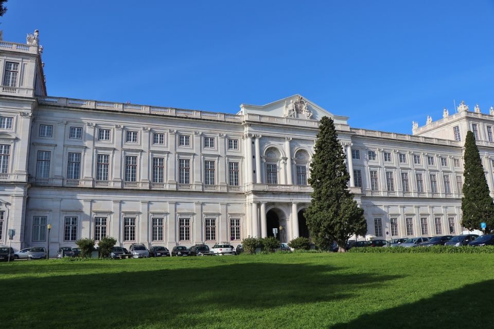 Lisbon: Private Historical Tour to Queluz and Ajuda Palaces - Why Queluz and Ajuda beat the usual palace circuit