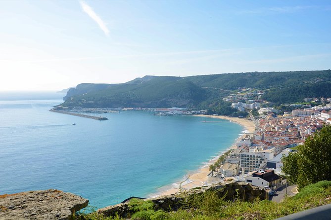Lisbon Private Luxury Paradisiacal Coastline Tour - Ponte 25 de Abril: A Quick Iconic Start Before the Sea Takes Over