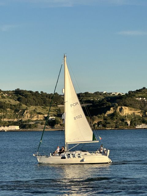 Lisbon: Private sailboat tours on Tagus River - Tagus River sunset sailing: two hours of Lisbon landmarks
