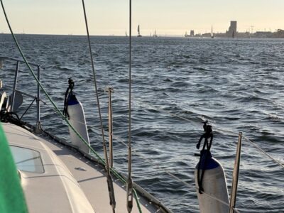 Lisbon: Private sailboat tours on Tagus River - Meeting points in Lisbon: Doca de Alcântara vs Bom Sucesso
