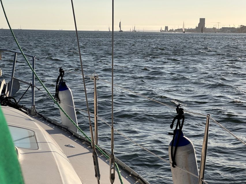 Lisbon: Private sailboat tours on Tagus River - Meeting points in Lisbon: Doca de Alcântara vs Bom Sucesso