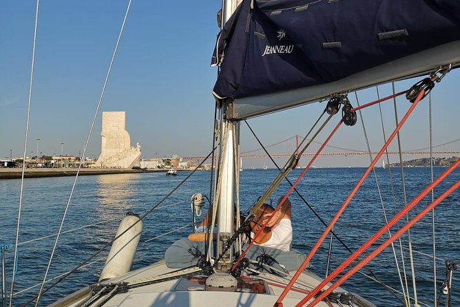 Lisbon Private Sailing Cruise, drink included (options: 2h, 3h, 4h, 6h or 8h) - Meeting at Belém: the real start is the water