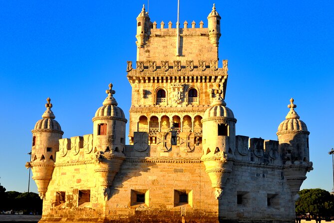 Lisbon Private Sailing Cruise with Locals - Included Comfort: Wine, Restroom, and Life Jackets