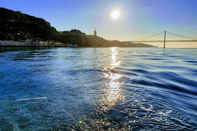 Lisbon Private Sailing Cruise with Locals - Snacks and Drinks: The Onboard Rules You Should Know