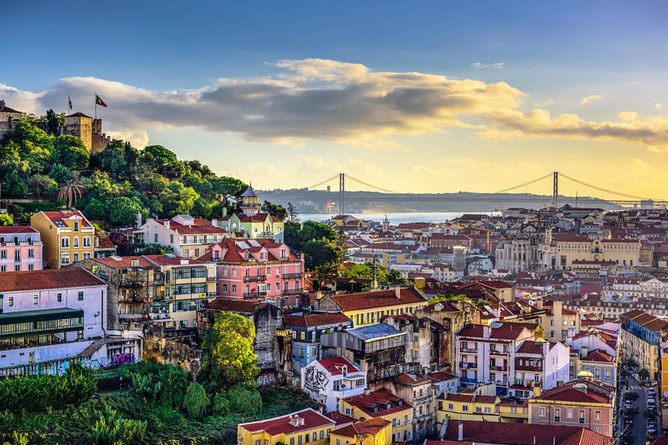 Lisbon: Private Tour by Tuk Tuk - Alfama: fado, earthquake survivors, and June celebrations