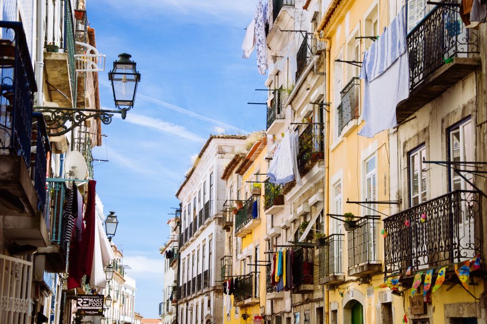Lisbon: Private Tour with Locals – Highlights & Hidden Gems - Should you book this Lisbon private tour?