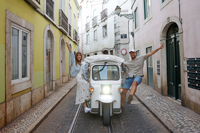 Lisbon Private Tuk Tuk Tour: City Highlights - Finishing views in Misericórdia and Príncipe Real: São Pedro de Alcântara to the gardens