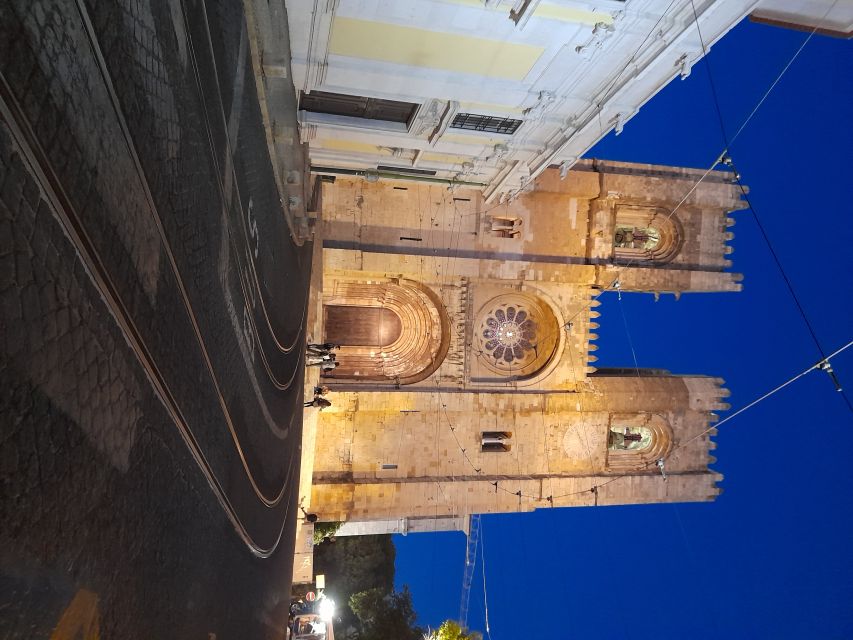 Lisbon: Private Tuk-Tuk Tour for 2 hours - Miradouro Santa Luzia and Portas do Sol: Where the City Plays Along